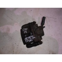 Суппорт передний правый Renault Symbol 2008- 7701207959