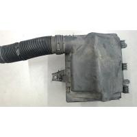 Корпус воздушного фильтра Volkswagen Transporter 4 1991-2003 028129607K