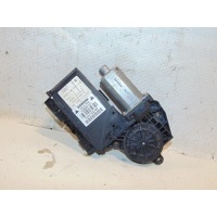Моторчик переднего левого стеклоподъемника Audi A4 B6 2001-2005 8E1959801G