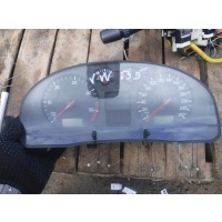 Щиток приборов (приборная панель) Volkswagen Passat 1999 3b0920822a
