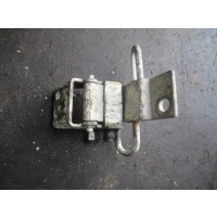 Петля двери Audi A4 1997 8d0831412f