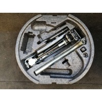 Ящик для инструментов (набор инструментов) Skoda Octavia A5 restailing Универсал 2009 1Z0012115C