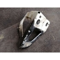 Кронштейн переднего бампера Audi A6 C6 2008 4F0821136A