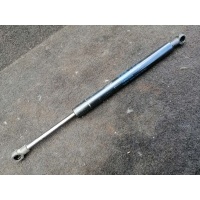 Амортизатор стекла багажника Volkswagen Touareg 1 2005 7L6845587A