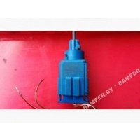Выключатель концевой (концевик) Volkswagen Passat B5 2002 1J0927189E
