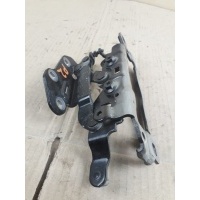 петля капота Mercedes C-class w204 2010 A2048800828