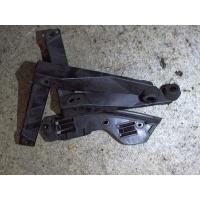 Кронштейн (лапа крепления) левая=правая Volkswagen Touareg 2002-2007 2006 7L6807393B