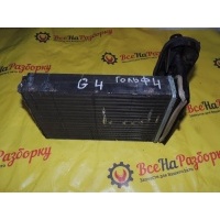 радиатор печки Volkswagen Golf 4 2001 1J1819031A