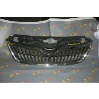 решётка радиатора Skoda Rapid до 2013 5JA8536689B9