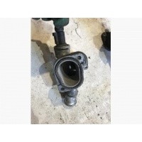 Фланец (тройник) системы охлаждения Volkswagen Sharan 2001 038121133J