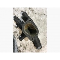 Фланец тройник системы охлаждения Volkswagen Golf 2005 038121132D