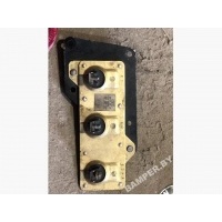 Реле вентилятора Audi A6 1995 4A0959493A