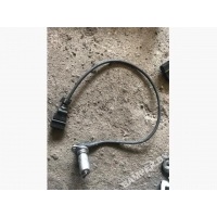 Датчик коленвала Audi A4 2000 028907319b