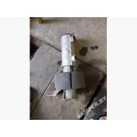 Кронштейн заднего бампера Audi 80 1993 8a0807331a