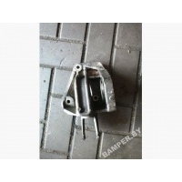 Кронштейн полуоси Renault Laguna 2004 8200000033