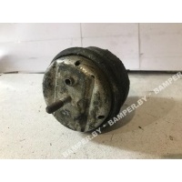 Подушка крепления двигателя Volkswagen Passat 1998 8D0199379s