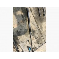 Амортизатор крышки багажника (3-5 двери) Volkswagen Polo 2011 6q6827550c