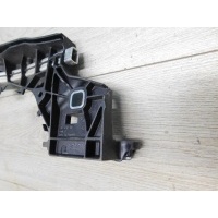 Кронштейн радиатора Mercedes Benz W205 2013- A2056204101