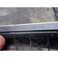 Решетка вентиляционная Mercedes Benz W204 2007- ,W212 E-Klasse 2009-2016 2128300242