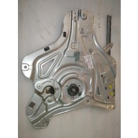 Крышка двигателя декоративная 292402G000 Hyundai ix35/Tucson Хендай АйИкс 35/Туксон б/у