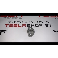 петля двери Tesla Model 3 2019 1107262-00-C