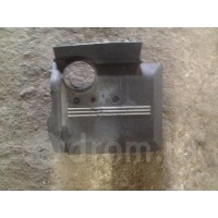 накладка на двигатель Audi Allroad quattro 2000-2005 2003 078103935