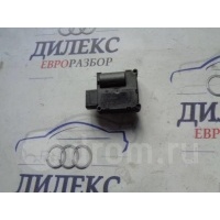 моторчик заслонки печки Audi A8 [D3 4E] 2004-2010 4F0820511