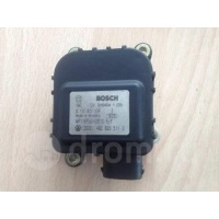 моторчик заслонки отопителя Audi Allroad quattro 2000-2005 2002 4B2820511D