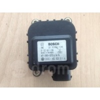 моторчик заслонки отопителя Audi Allroad quattro 2000-2005 2002 4B2820511A