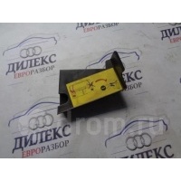 крышка аккумулятора Audi A8 [D3 4E] 2004-2010 2004 4E0915429