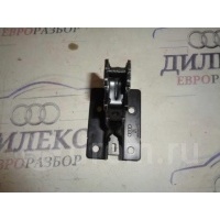 замок сиденья Audi A4 (B8) 2007-2015 2009 8K0886177