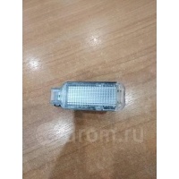 плафон салонный Audi A4 (B8) 2007-2015 2009 4e0947415a