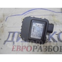 моторчик заслонки отопителя Audi Allroad quattro 2000-2005 2004 4B2820511A