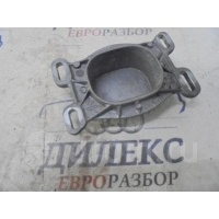 кронштейн двигателя Audi A6 (C6 4F) 2004-2011 2010 4B0199335L
