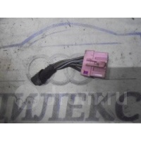 разъем Audi 1j0937733