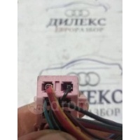 разъем Audi 1j0937733