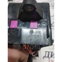 блок предохранителей Audi 1t1937615