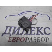 разъем Audi 8d0937528