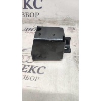 кронштейн Audi Q5 2011 8R0813384G