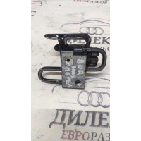 петля двери VW Passat (B6) 2005-2010 2010 3C8831412A