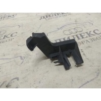 кронштейн (сопут. товар) VW Passat CC 2008-2017 2008 06J971845