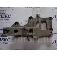 кронштейн генератора VW Passat (B6) 2005-2010 06F903143E