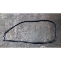 Уплотнитель двери Audi TT 8N 2000 8N8831707F