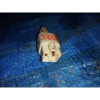 концевик под педаль тормоза TOYOTA AVENSIS AZT251 84340-09020