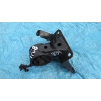 подушка двигателя NISSAN TINO HV10 112204U700