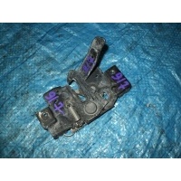 замок капота MAZDA AXELLA BK5P B33D56620A