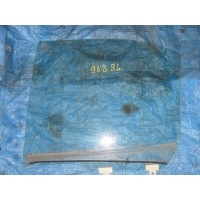 стекло NISSAN SUNNY FNB15 823014M400