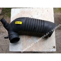 Патрубок воздушного фильтра Audi A4 B5 1998 8D0129615K