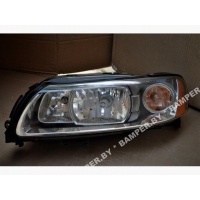 Фара левая Volvo V70 2004-2009 2006 30678933