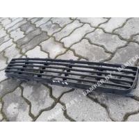 Заглушка (решетка) в бампер Toyota Auris 2008 5311202080